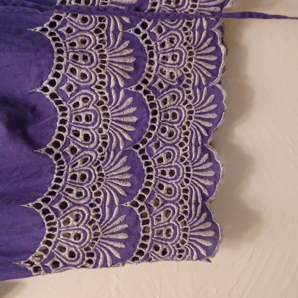 Blouse - Picture 2 of 3